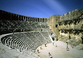Aspendos - pohled na amfiteátr uvnitř