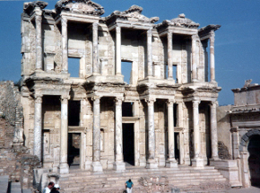 Efes - Celsova knihovna